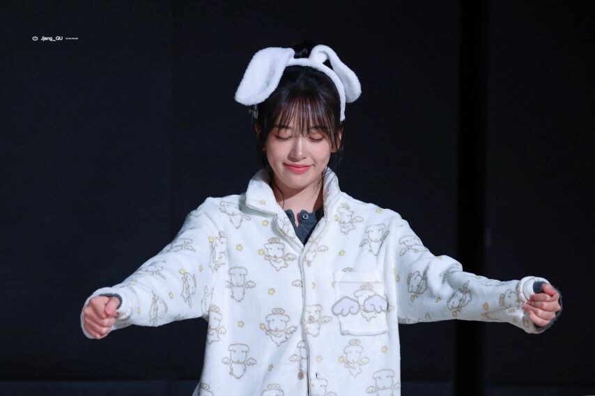 아이브 유진이_5.jpg