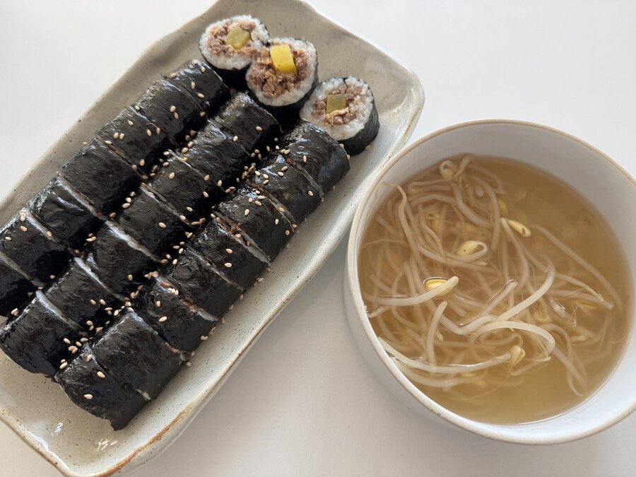 만들어 먹은 소고기유부김밥~~~_2.jpg