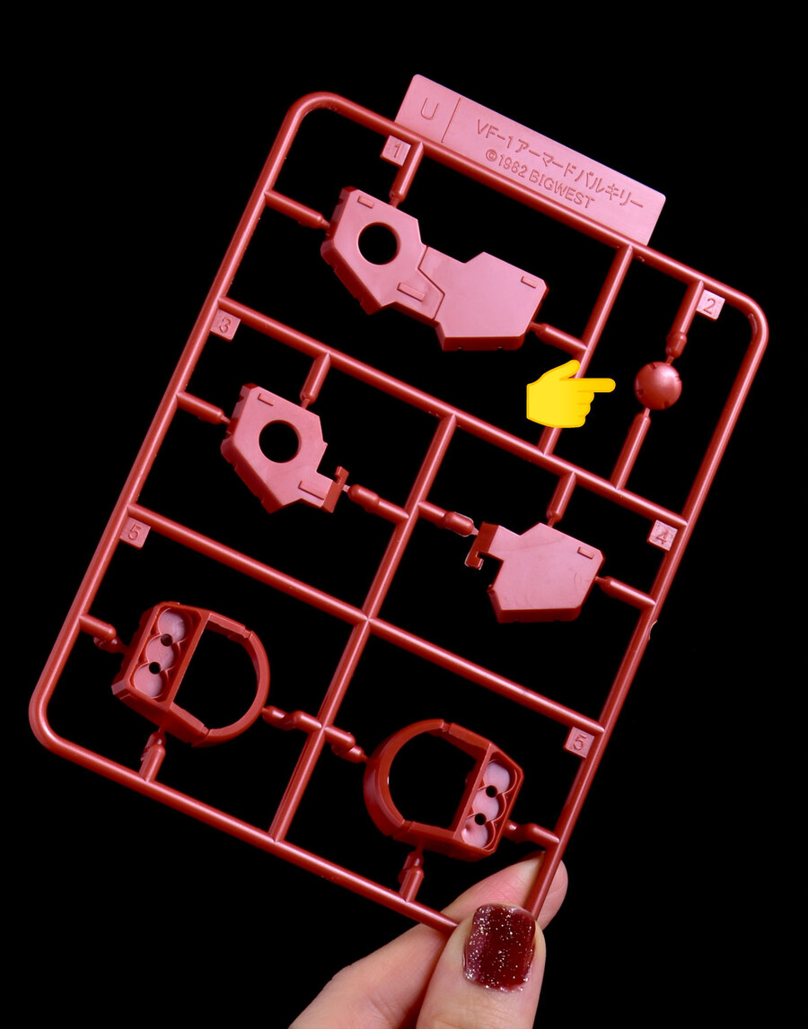 [맥스팩토리] PLAMAX 1/72 VF-1J 아머드 발키리의 포인트를 소개!_26.jpg