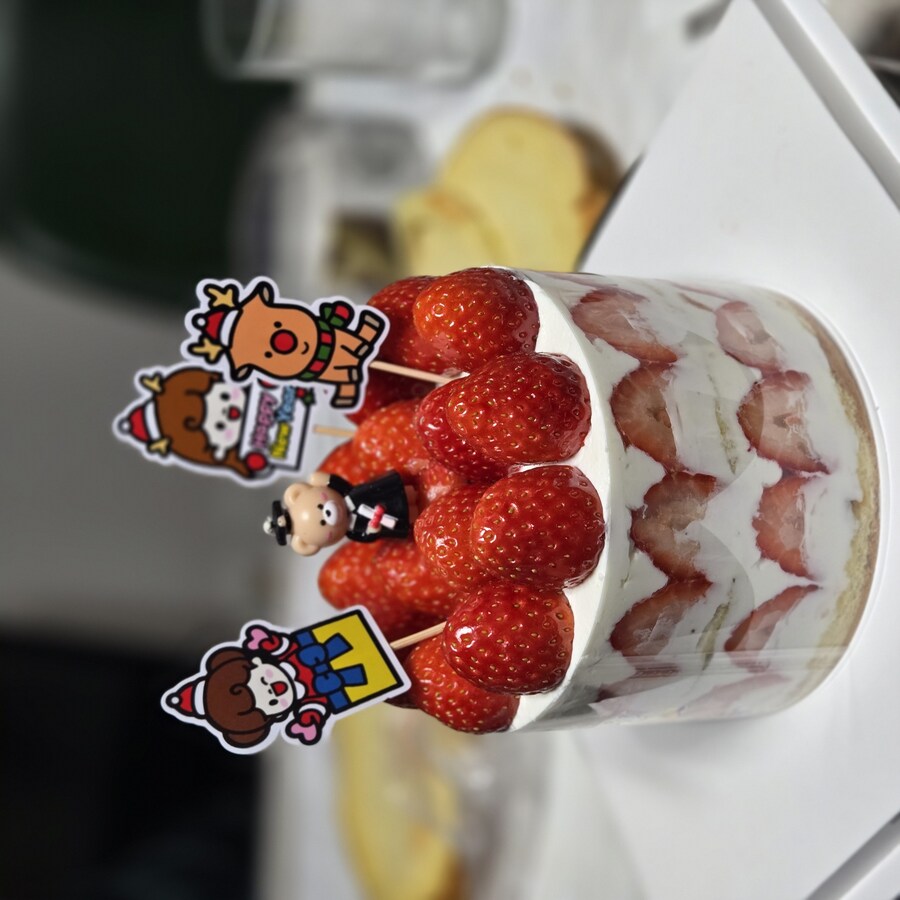 딸기 케이크 만들었습니당..!_3.jpg