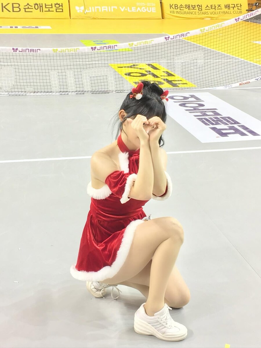 반도의 산타복 치어리더 jpg_4.jpg