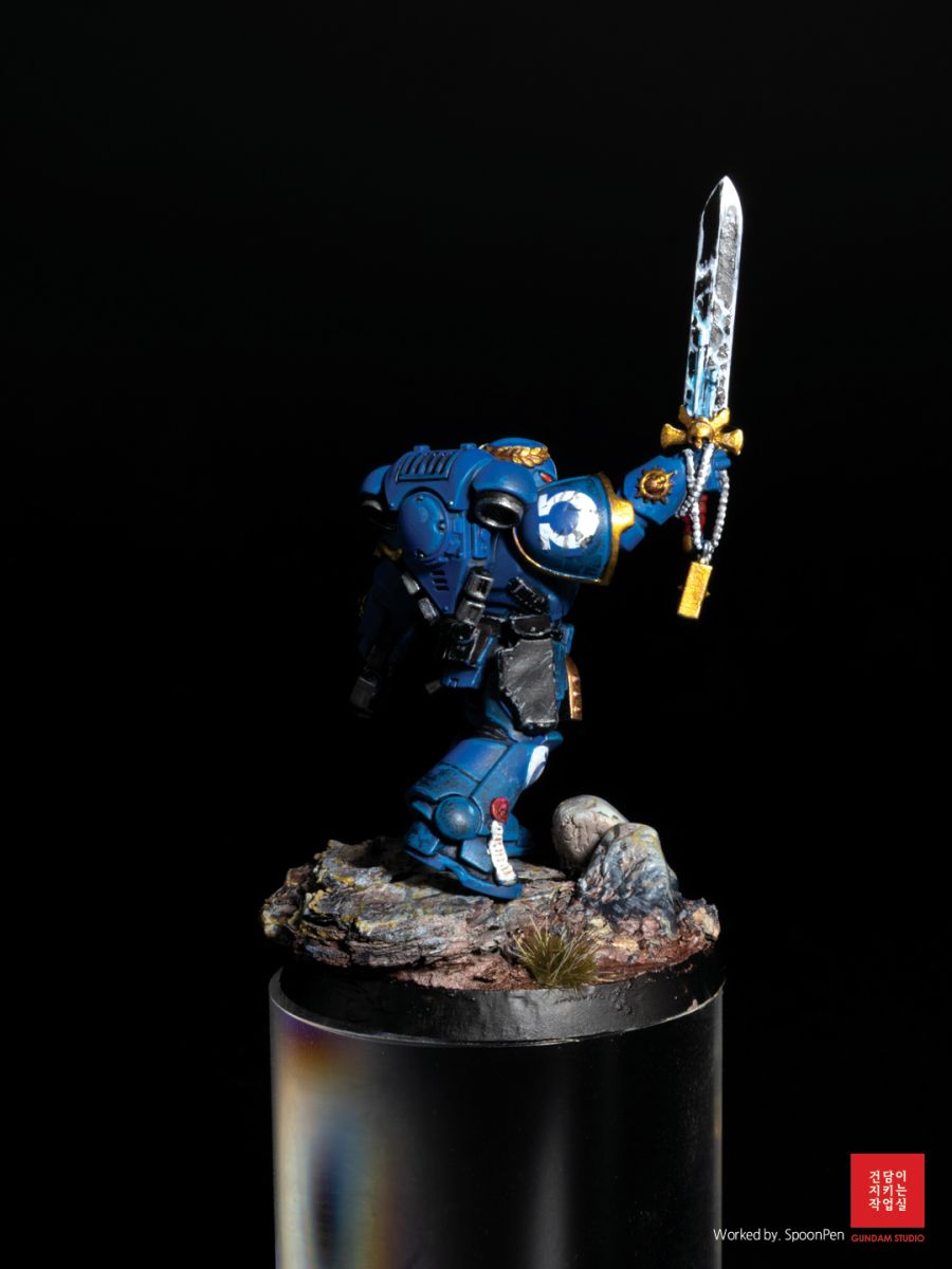 [워해머40k] 울트라마린 루테넌트 파워소드_5.jpg