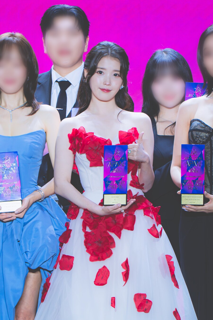 2025.12.29 APAN 스타 어워즈(셀카봉)_16.jpg