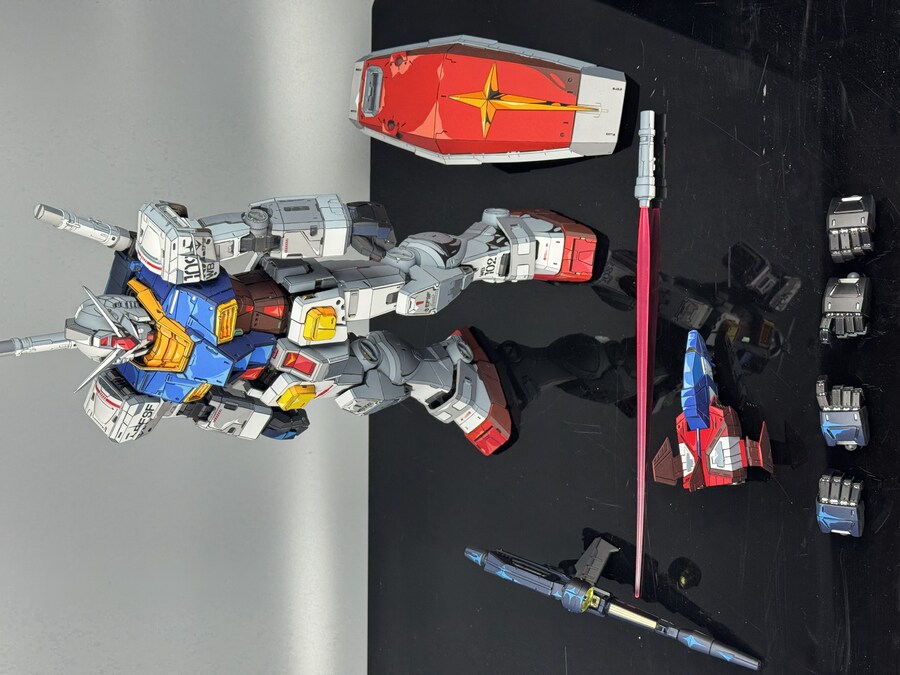 PG]언리쉬드 퍼스트 건담 애니도색 완성_15.jpg