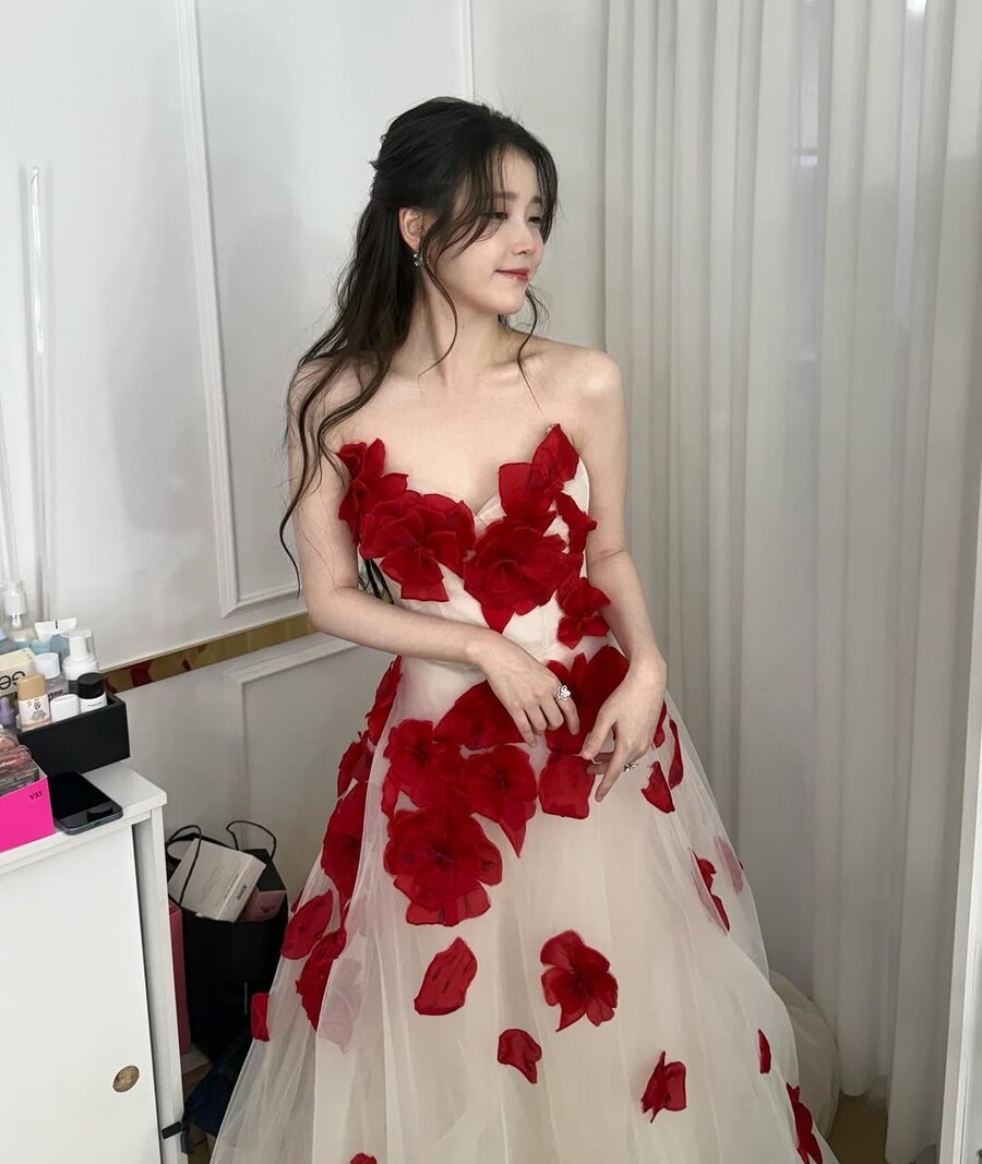 아이유 근황_3.jpg