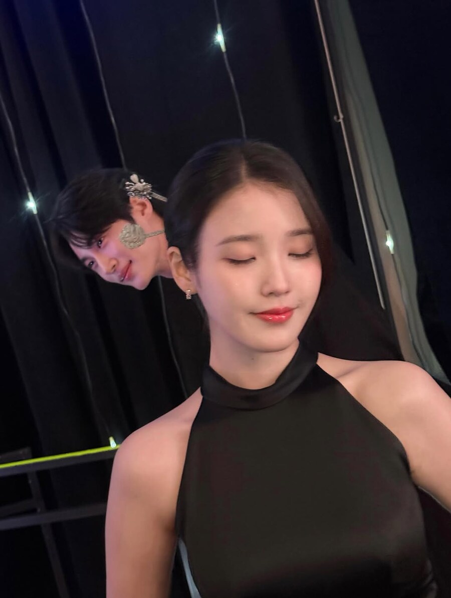 2025.12.31 아이유 인스타그램_12.jpg