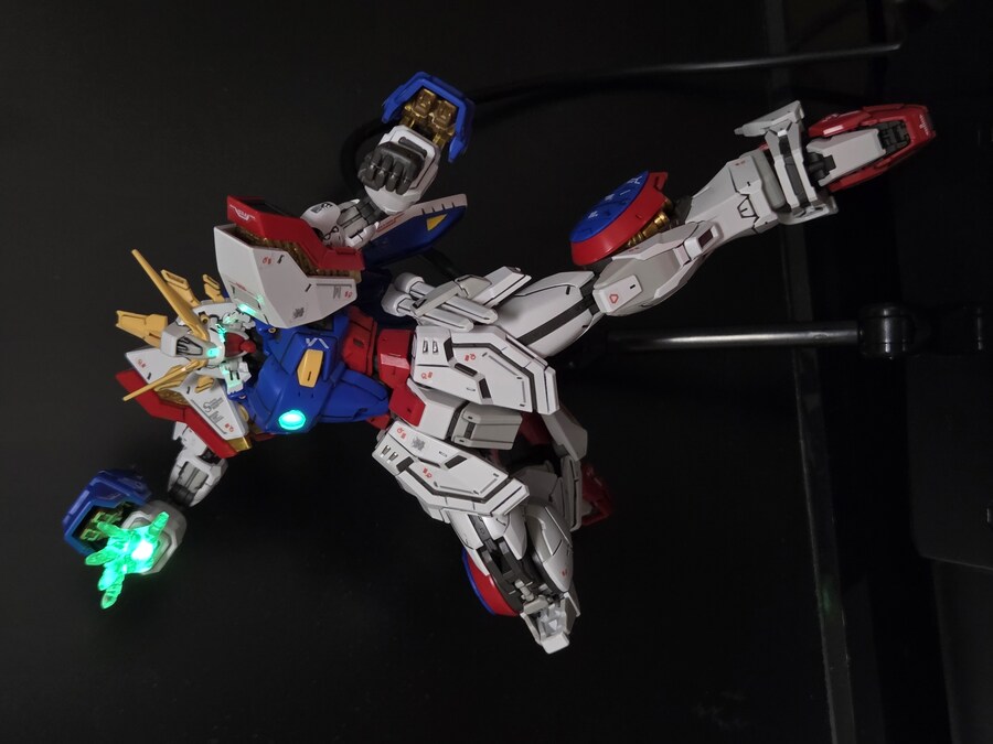 RG 샤이닝 건담 LED 개조_14.jpg