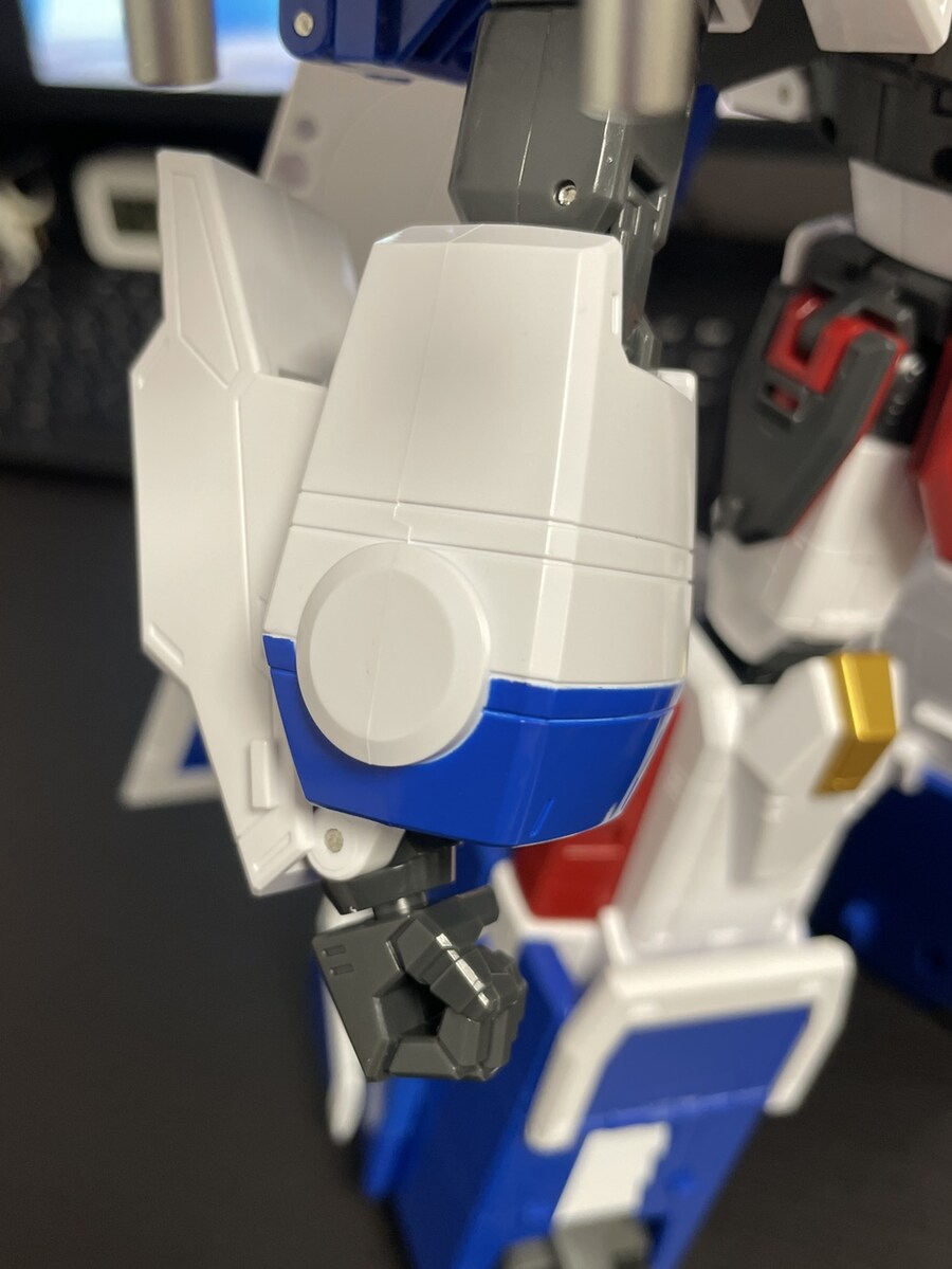 몸비틀기해서 그엑카 용자검법 포징하기_4.jpg