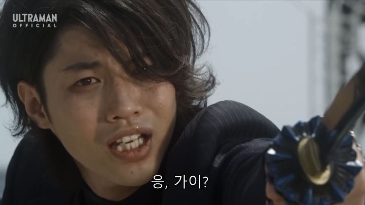 [울트라맨 오브] 히로인을 인질로 잡고도 용서받는 라이벌_21.jpg