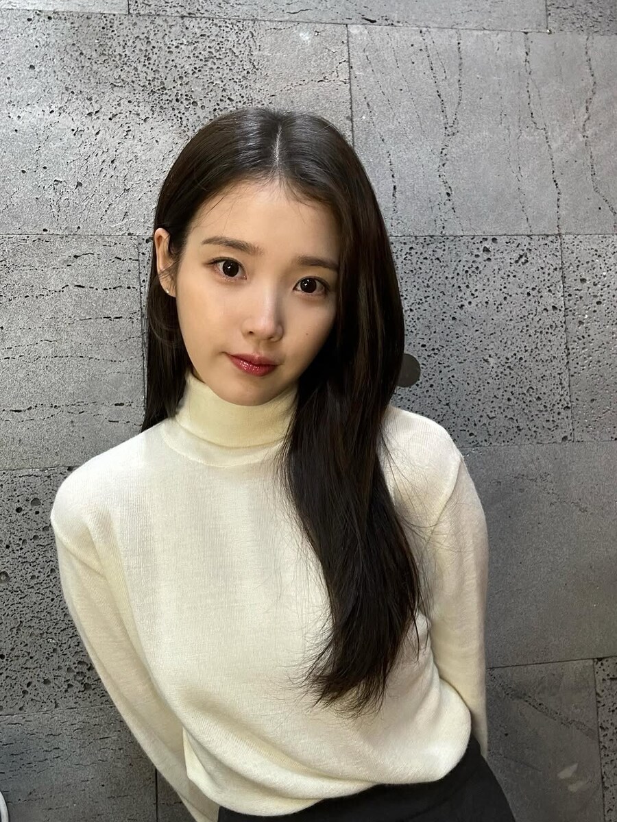 2025.01.02 아이유 인스타그램(bye 2025)_5.jpg