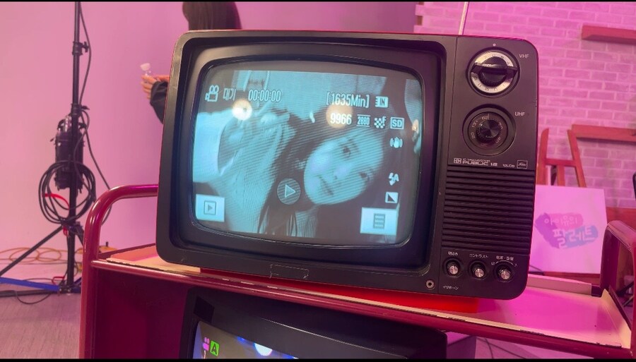 2025.01.02 아이유 베리즈 포스트(인스타 미공개 컷)_8.jpg