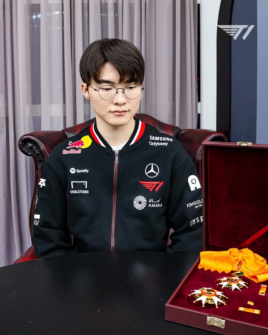 'Faker' 선수가 전하는 체육훈장 청룡장 수훈 소감_1.jpg