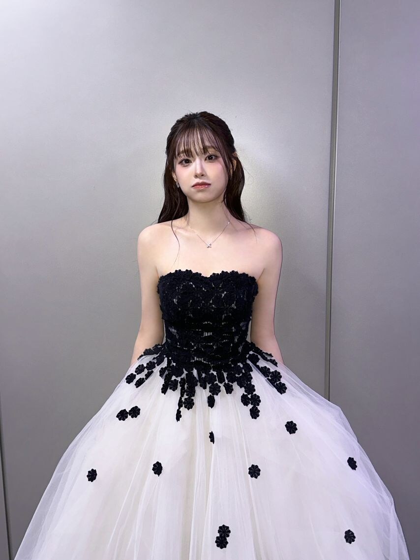 오프숄더 츄 jpg_2.jpg