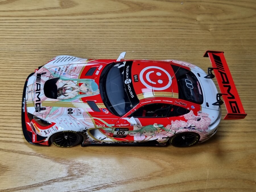 1/24 굿스마일 레이싱 2018 Benz AMG GT3_33.jpg