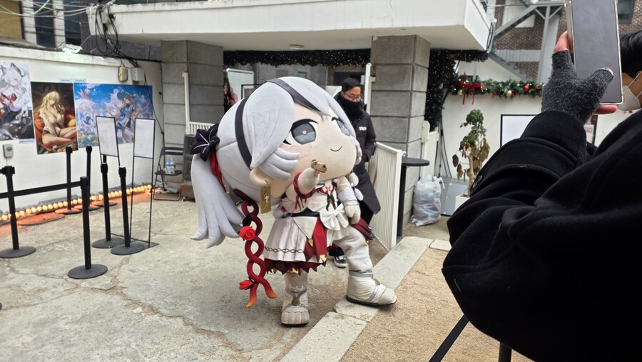 명조)오늘자 띵조 카페 카멜 탈_1.png