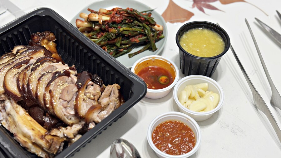 집에서 밥 먹습니다 - 분당 야탑, 크라운족발_6.jpg