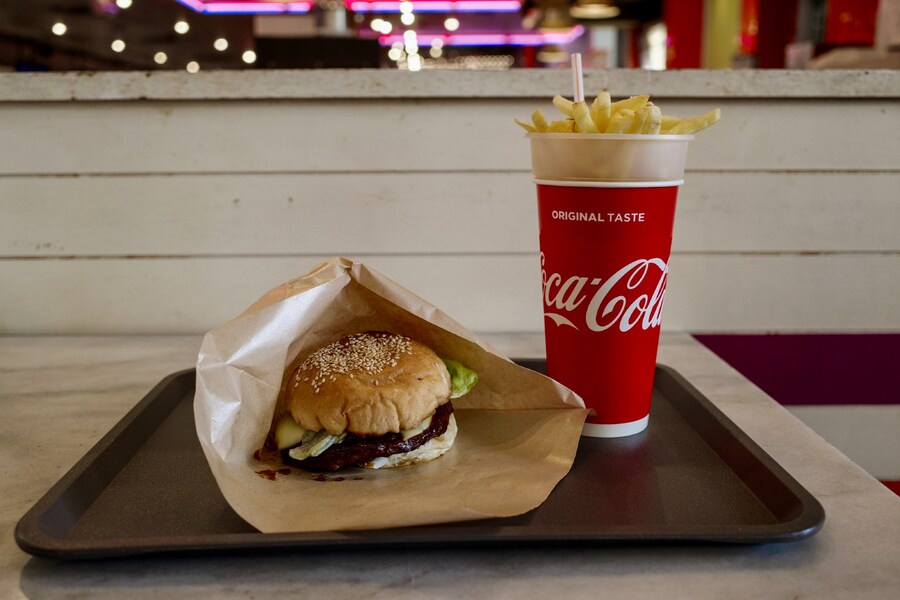 일본, 오래된 미국 분위기의 햄버거 가게🍔_5.jpg