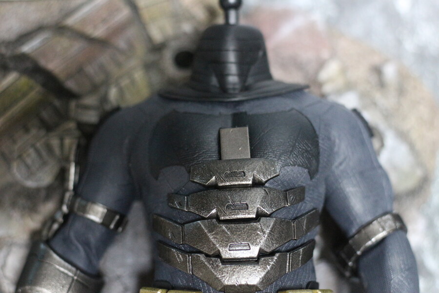 [핫토이] 아머드 배트맨 2.0 다이캐스트 디럭스_33.jpg