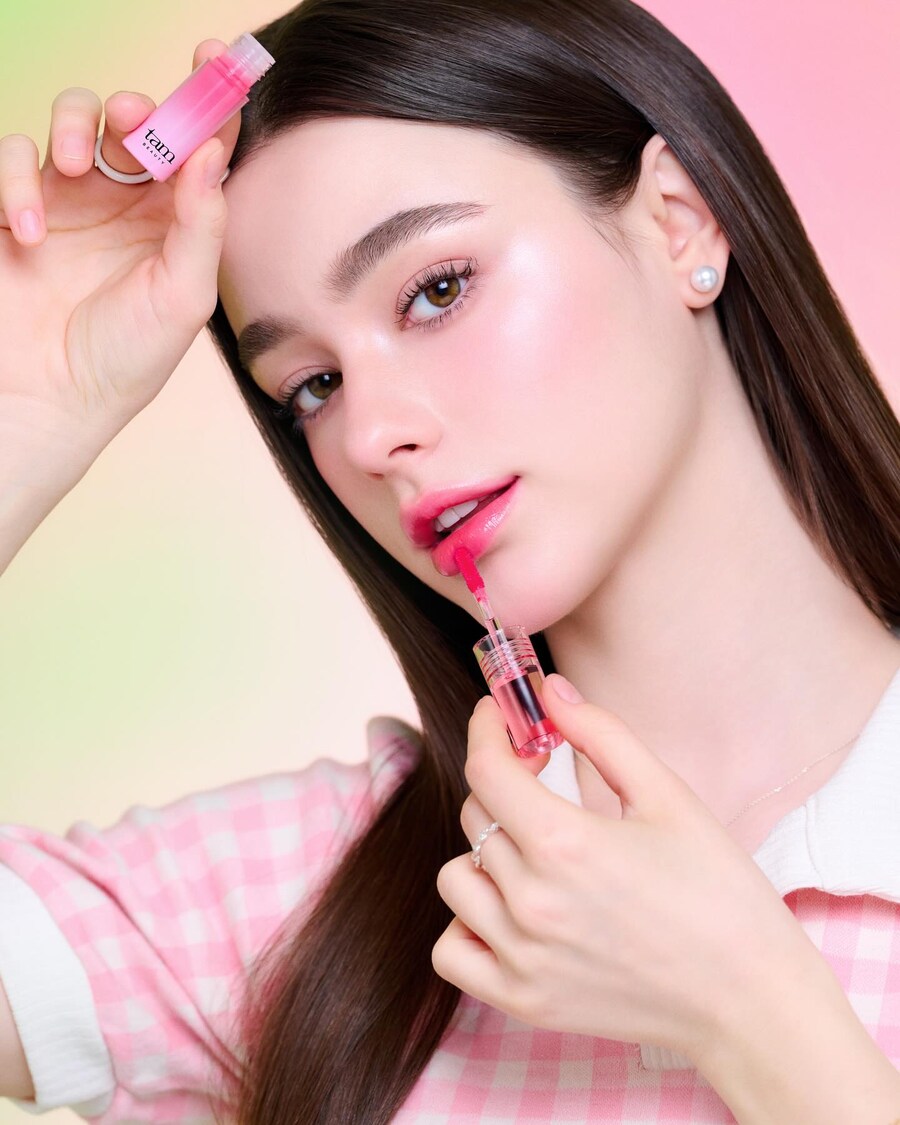 ㅎㅂ) 한국에서 활동하는 러시아 엘프녀♡♡♡♡_12.jpg