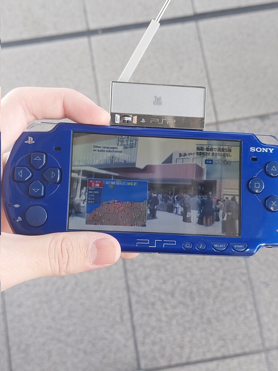 아직도 쌩쌩한 현역 게임기.jpg_1.jpg