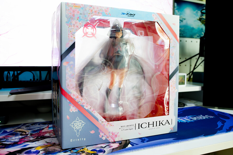 [블루아카] 이치카 "선생님? 그렇게 쳐다보시면 조금 부끄럽슴...다❤️"_1.jpg