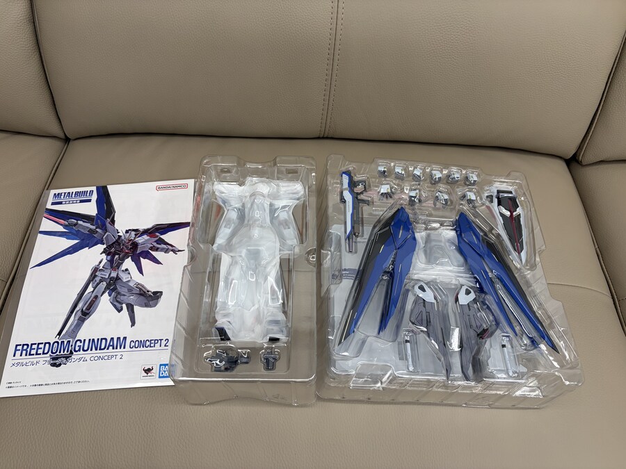 메탈빌드 프리덤 컨셉2 재판...(눈물젖은 구매 후기...)_2.jpg