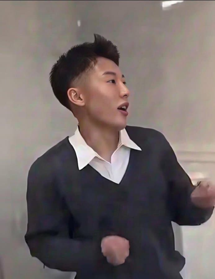 최근 학교폭력 영상으로 이슈가 된 일찐따 근황_1.jpg