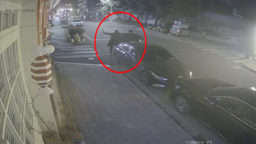 청주 화살 쏜 남성들이 겨냥했다는 소녀상_2.webp