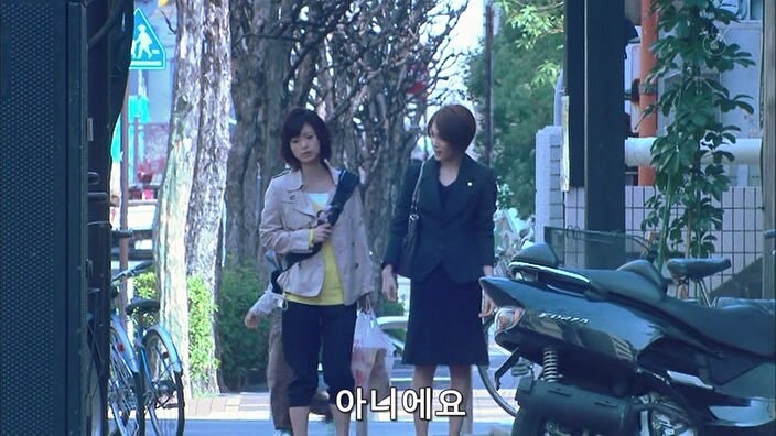 행방불명된 딸을 탈세범으로 몰았던 형사들이 10년 만에 찾아왔다_3.jpg