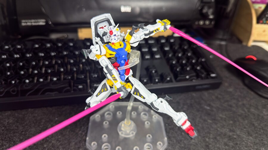 HGGQ 하얀 건담_5.jpg