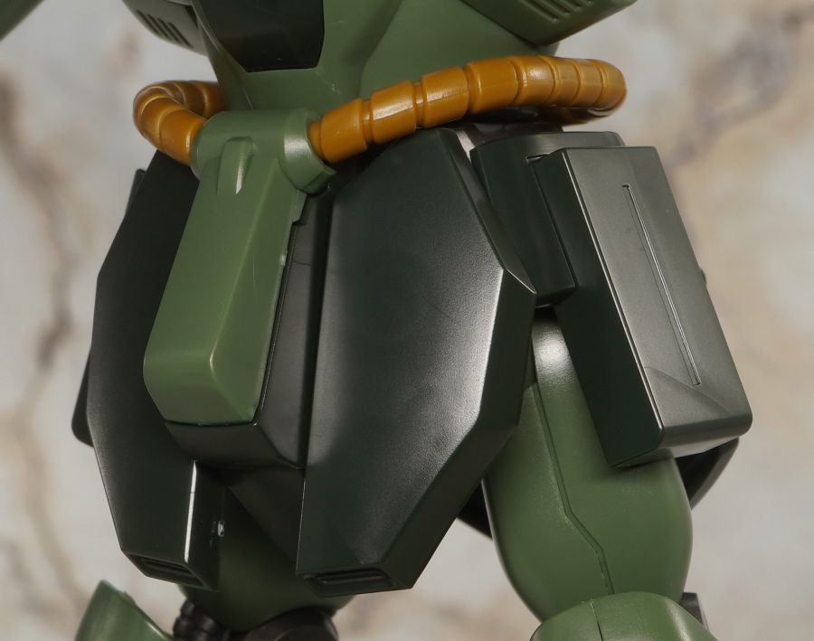HGUC 1/144 기라 도가 중무장 사양 해외 리뷰_20.jpg