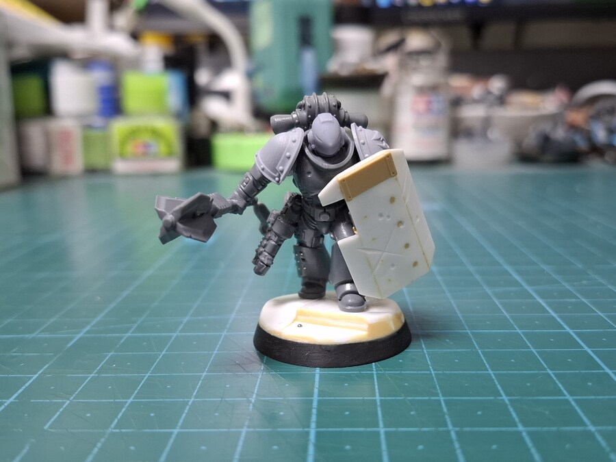 카르카로돈스 브리처 스쿼드 제작기_13.jpg