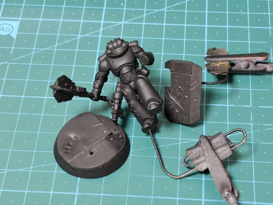 카르카로돈스 브리처 스쿼드 제작기_14.jpg