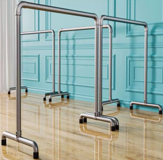 재질이 수상한 대형 빨래/옷 걸이_2.png