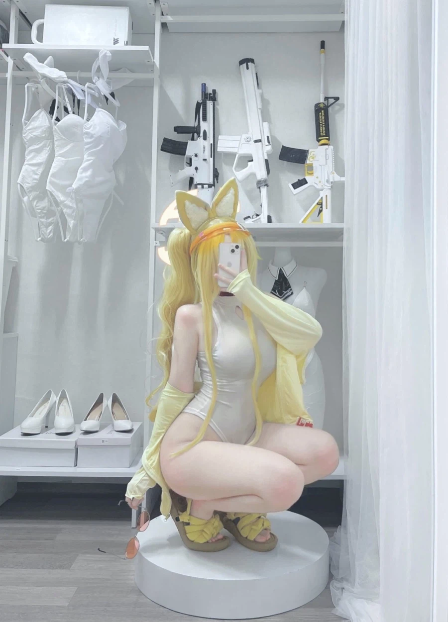 블루아카) 색채가 묻은 수영복 세이아 코스프레_1.webp