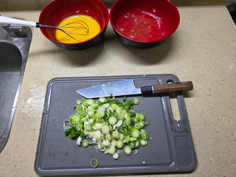 직장에서 3천원씩 걷어서 해먹는 점심 라갈비탕_7.webp