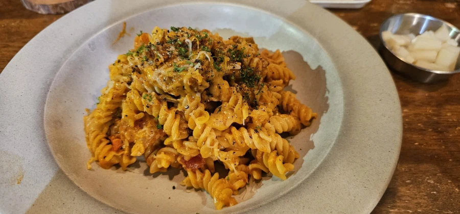 서귀포 서양국수공방 + 제주도 그림카페_2.webp