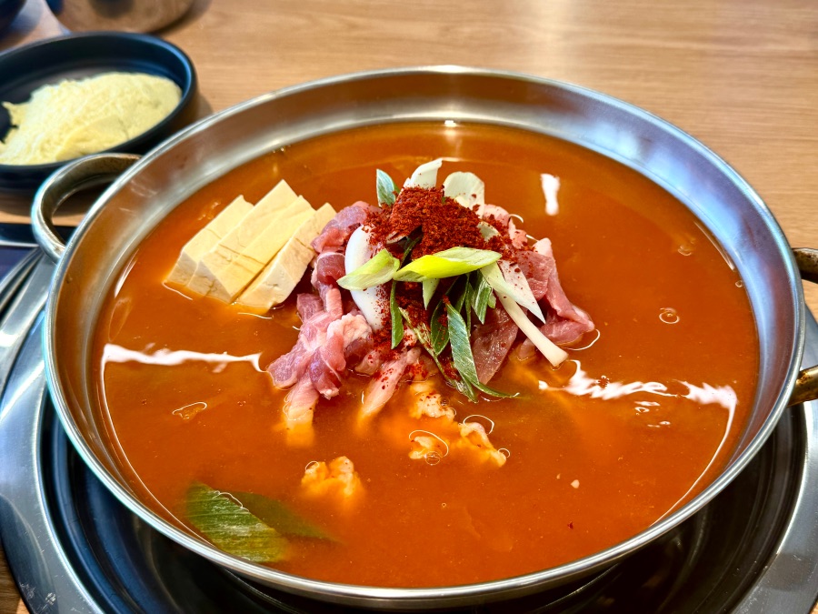 김치찌개,제육볶음,돈까스_1.jpeg