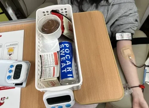 헌혈하면 두쫀쿠 증정 이벤트에 2030청년들 오픈런 ㄷㄷㄷ_3.webp