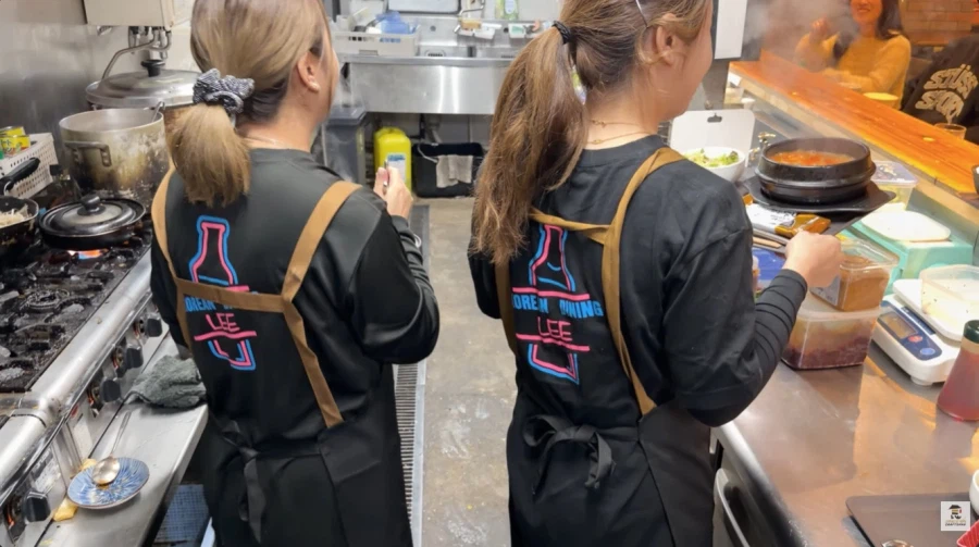 24세 여사장이 일본서 운영 하는 한식 다이닝_55.webp