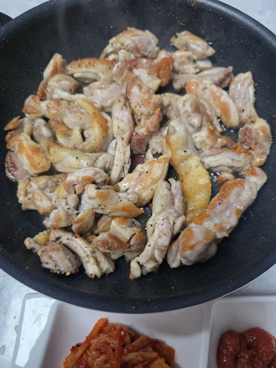 닭다리살 구이_1.webp