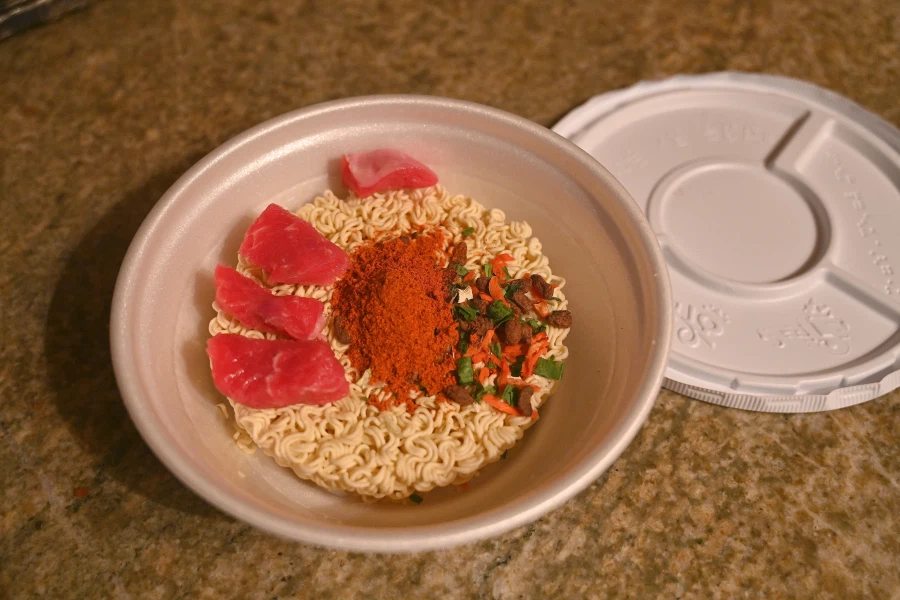 올만에 끼려묵는 왕뚜껑;ㅎ_2.webp