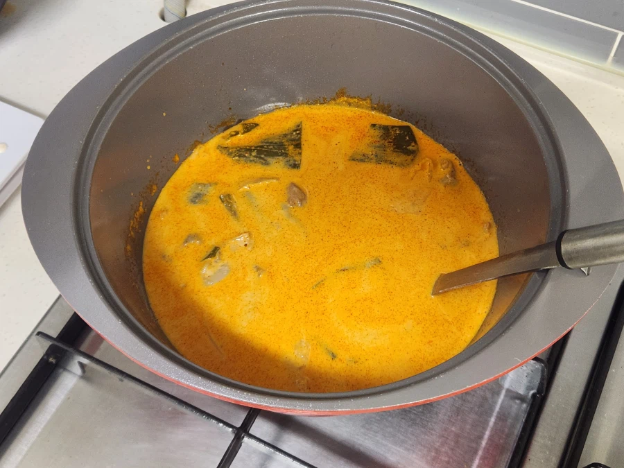 봇치냐가 먹으라고 시킨 크림 내장탕_6.webp