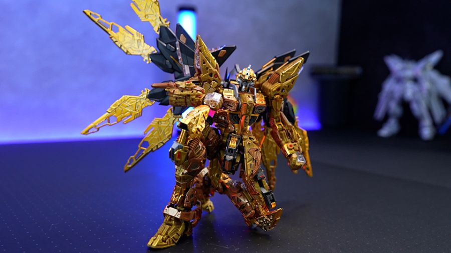 MGEX 스트라이크 프리덤 건담 [메카니컬 클리어] 샘플 사진_3.jpg