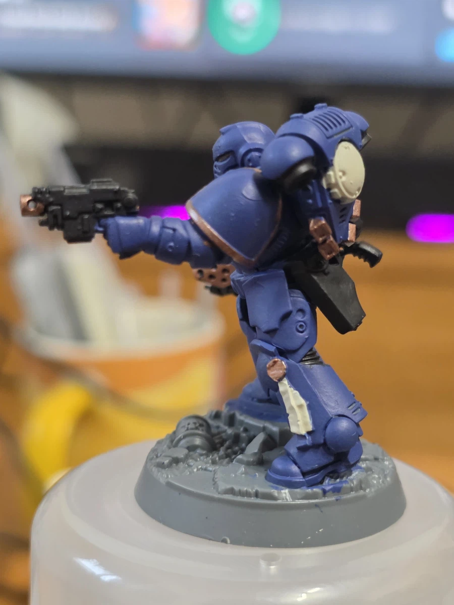 첫도색도전이자 입문인 워해머40k입니다._5.webp