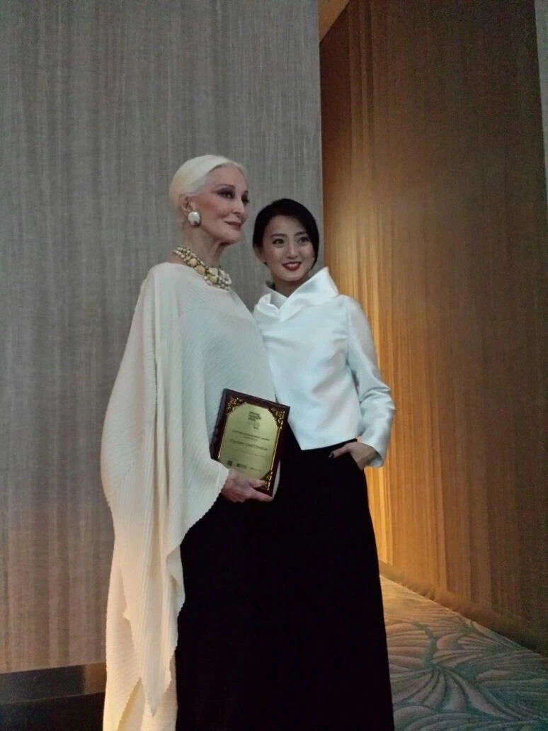 94세 모델 할머니의 위엄_5.webp