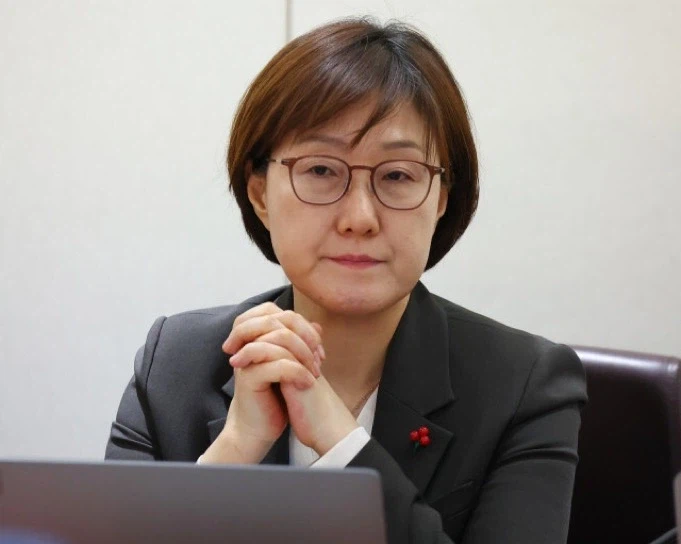 재매이 지 변호사 출신들에겐 요직 처주면서 김부선은 여전히 모른척_1.webp