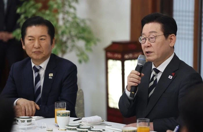 이재명 정청래에게 "혹시 반명이십니까"_1.webp