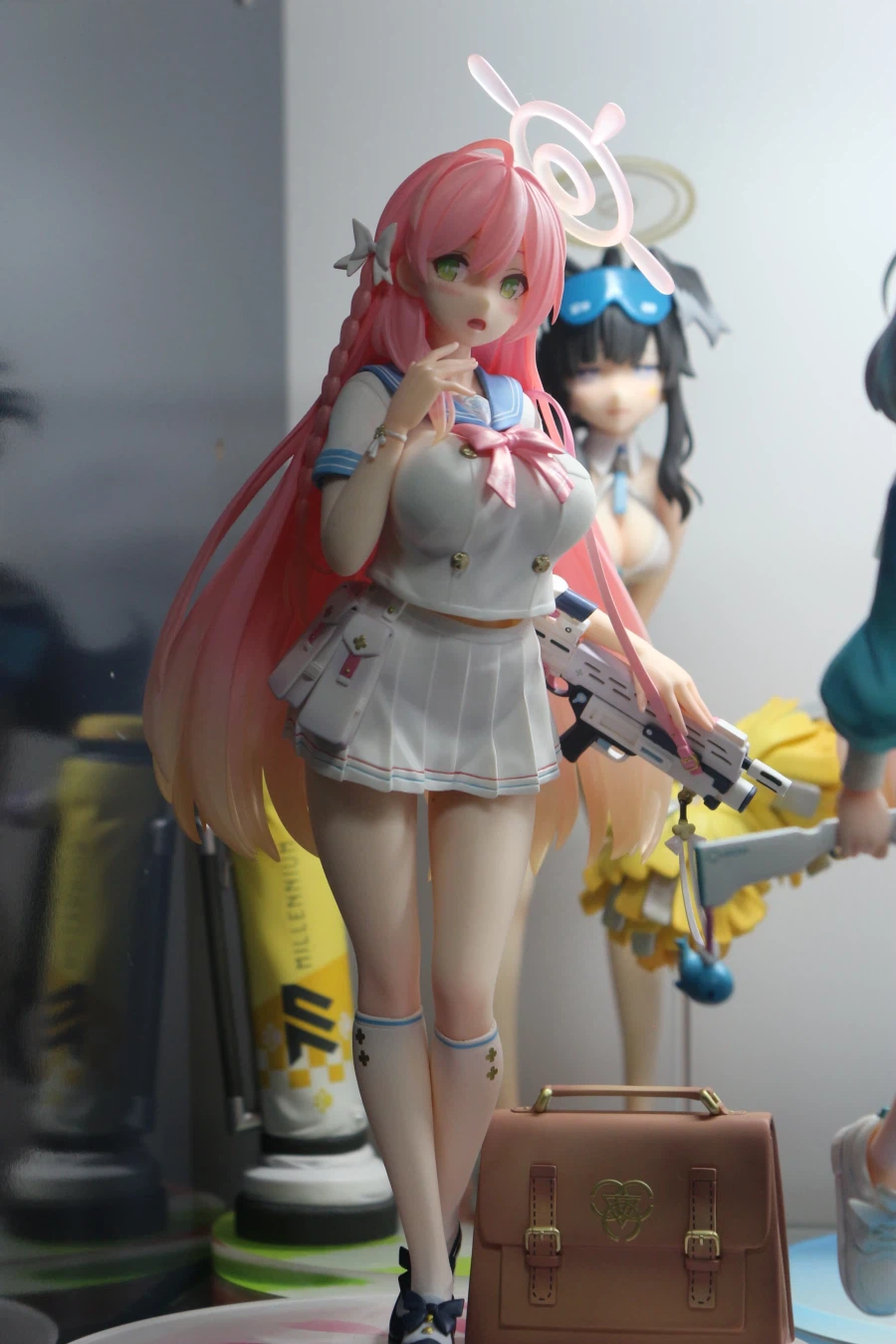 작년 5월부터 모은 블루아카이브 피규어들_2.webp