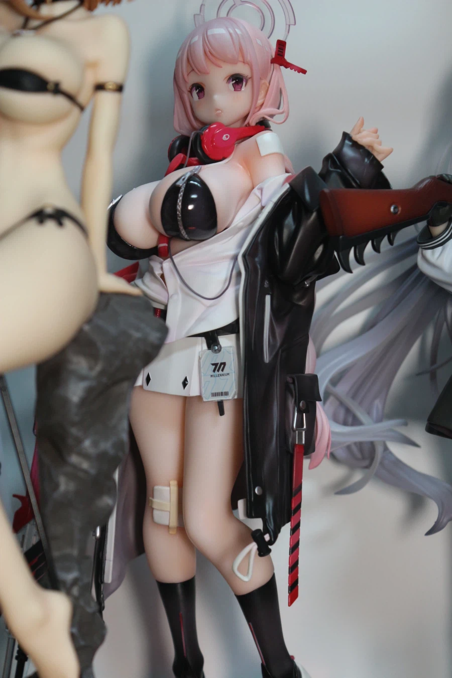 작년 5월부터 모은 블루아카이브 피규어들_20.webp